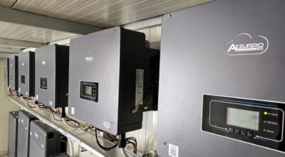 Array inverter fotovoltaico